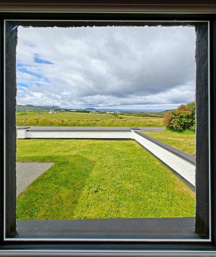 Teach Roisin-Traditional Irish Holiday Cottage In Malin Head. 외부 사진