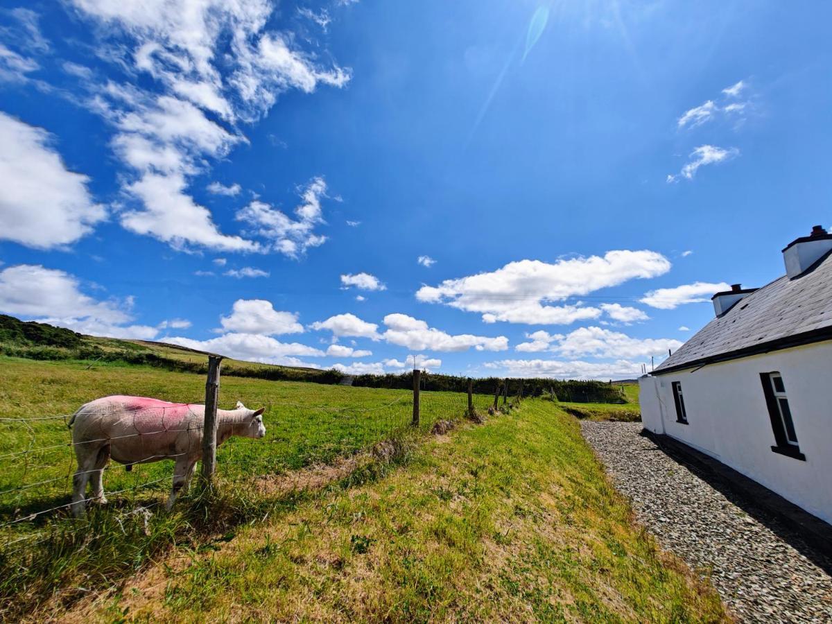 Teach Roisin-Traditional Irish Holiday Cottage In Malin Head. 외부 사진
